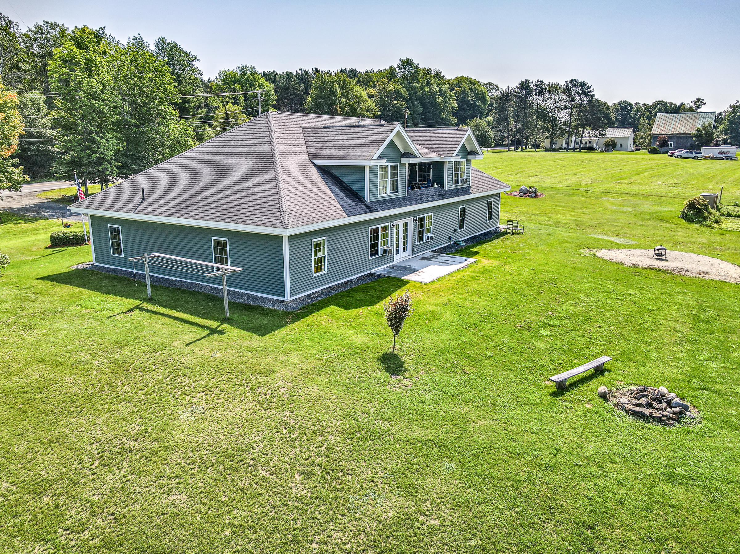 195 Middle Road Skowhegan, ME 04976 - Photo 9 of 53 108469-aesd-113