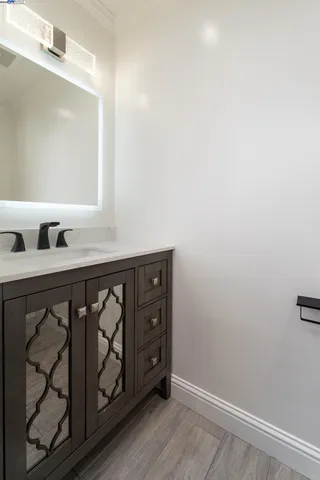 $730,000 | 20111 West Ridge Court, Unit 12, Castro Valley, CA 94546