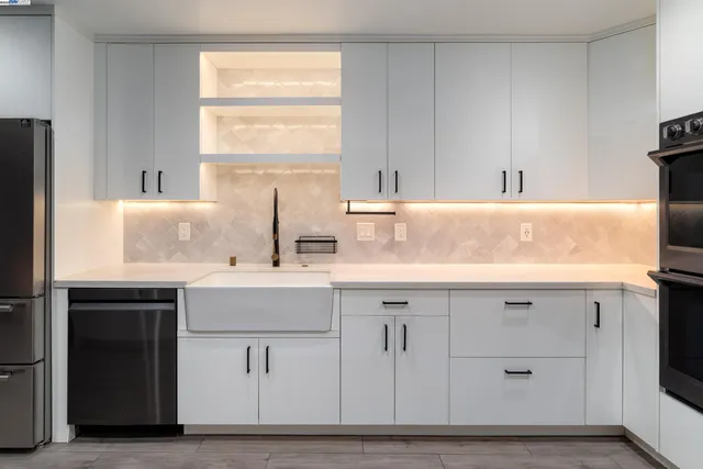 $730,000 | 20111 West Ridge Court, Unit 12, Castro Valley, CA 94546