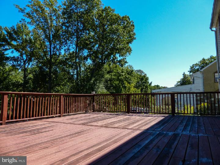 10821 Knights Road Philadelphia, PA 19154 - Photo 23 of 25 Deck