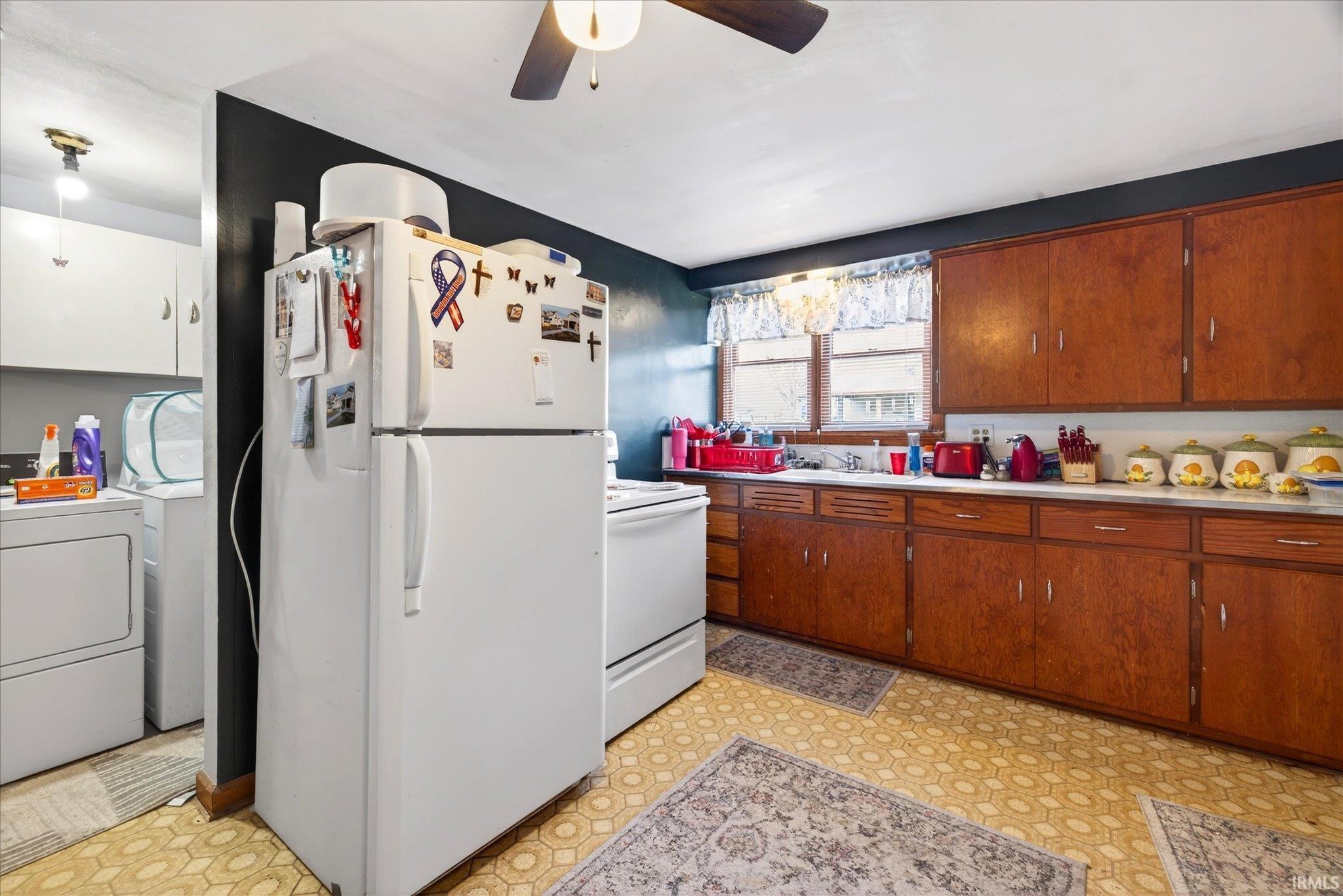 168 North Harrison Street Spencer, IN 47460 - Photo 32 of 36