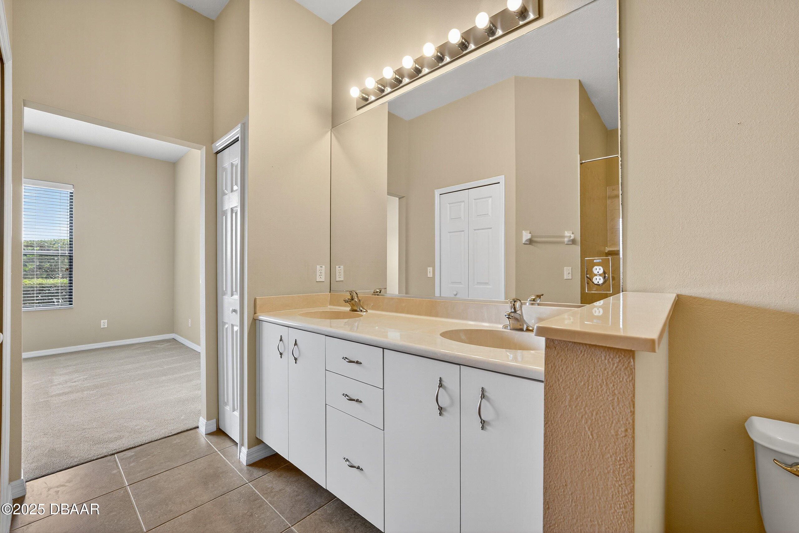 1312 Hansberry Lane Ormond Beach, FL 32174 - Photo 18 of 31 Primary Bathroom