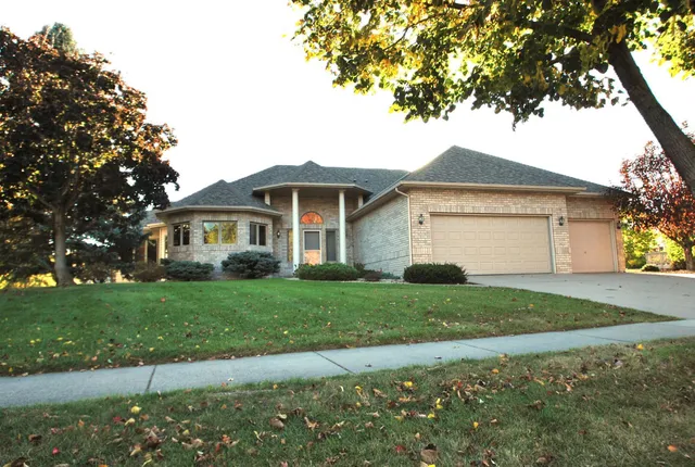 $619,900 | 8048 Narcissus Lane North, Maple Grove, MN 55311