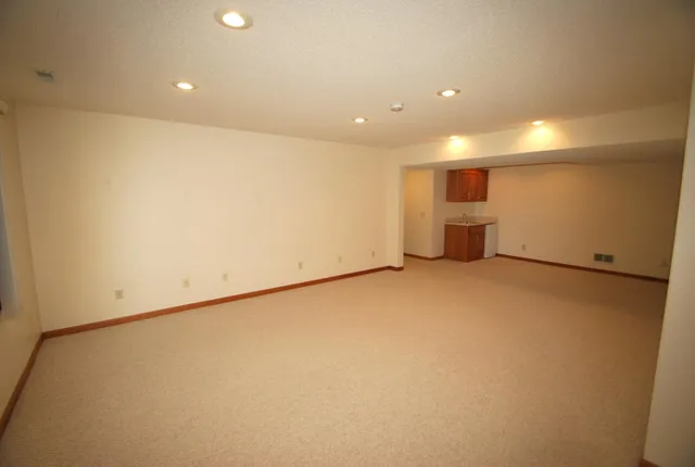 $619,900 | 8048 Narcissus Lane North, Maple Grove, MN 55311