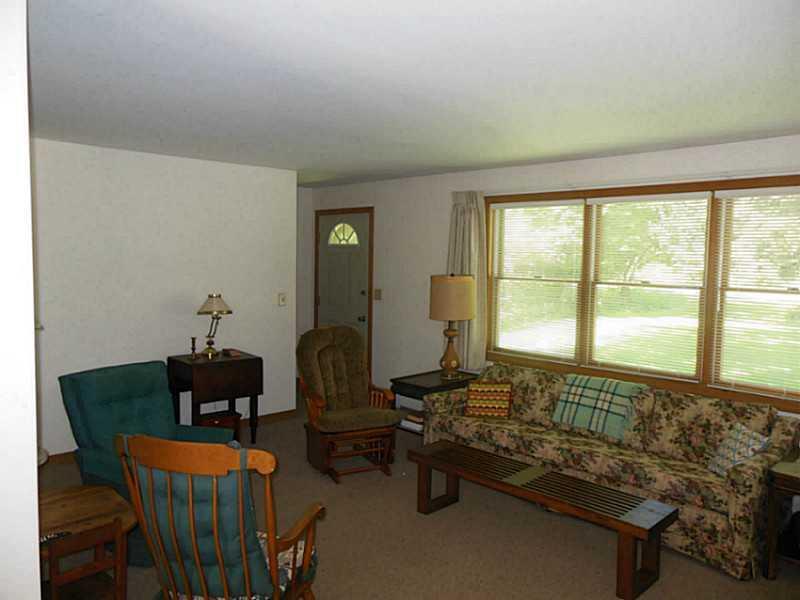 231 Thundercastle Road Readfield, ME 04355 - Photo 6 of 28 Living Room.