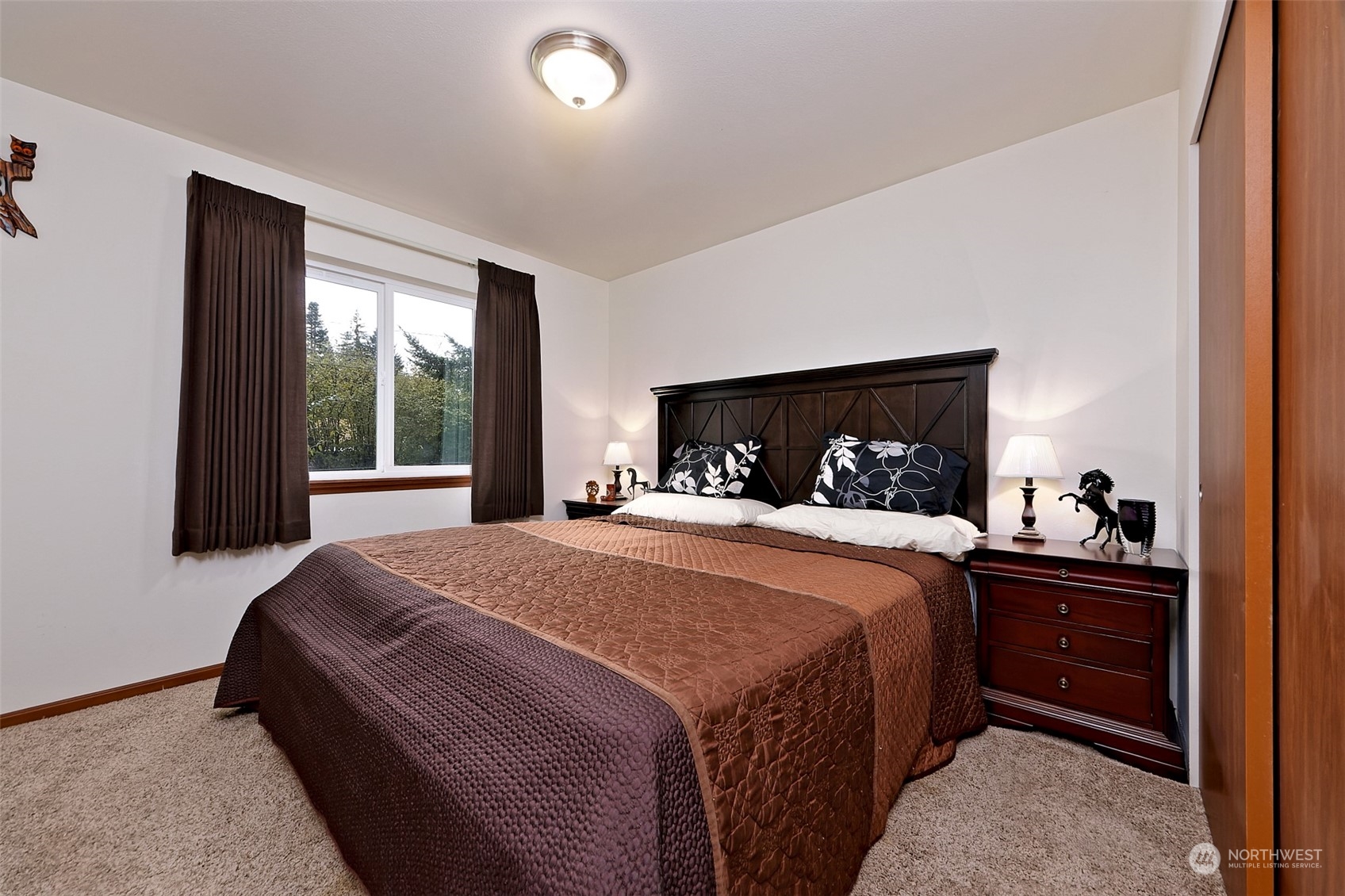 1025 Connection Street Shelton, WA 98584 - Photo 16 of 21 a bedroom with a bed and window