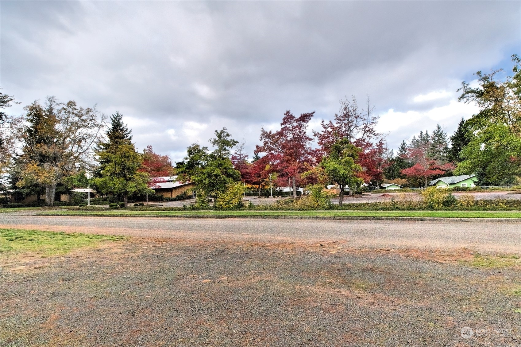 1025 Connection Street Shelton, WA 98584 - Photo 3 of 21 a view of a golf course