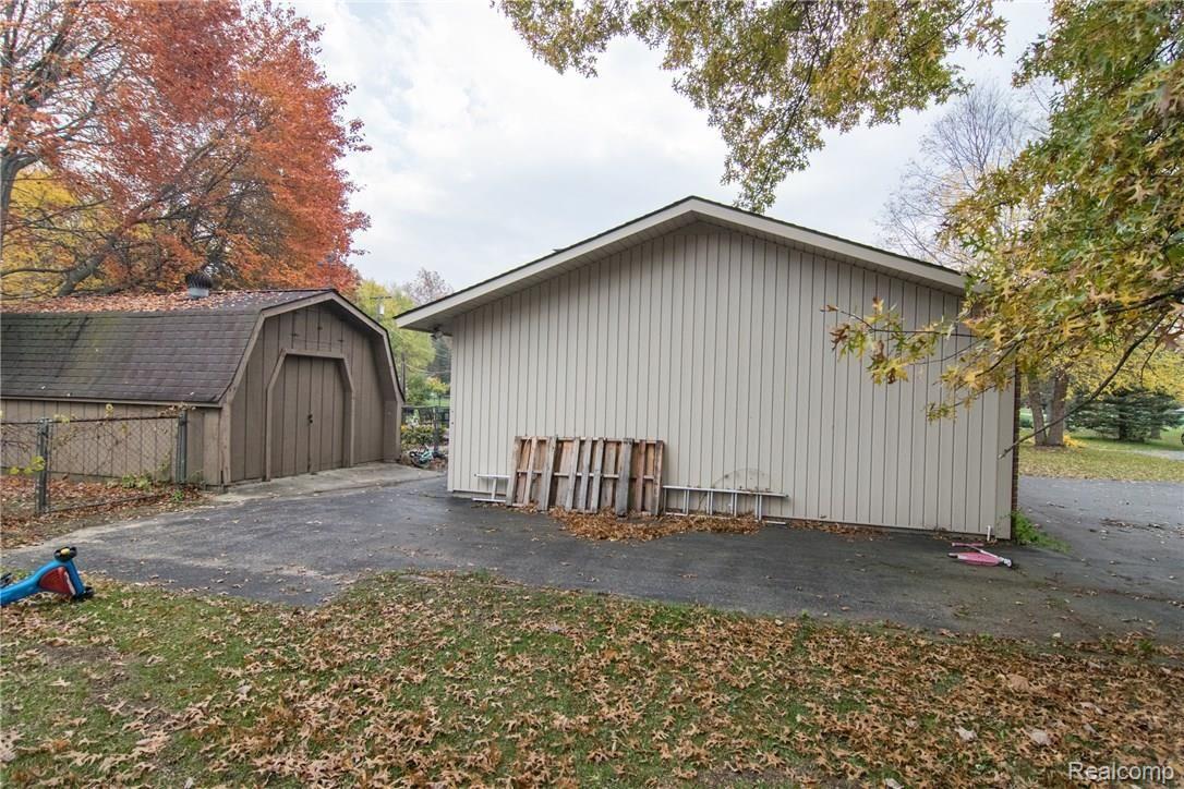17733 Hannan Road New Boston, MI 48164 - Photo 45 of 56 DSC_0336.jpg