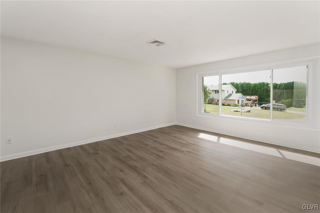 3712 Ironstone Road Bethlehem, PA 18020 - Photo 36 of 39 Gallery Image 36
