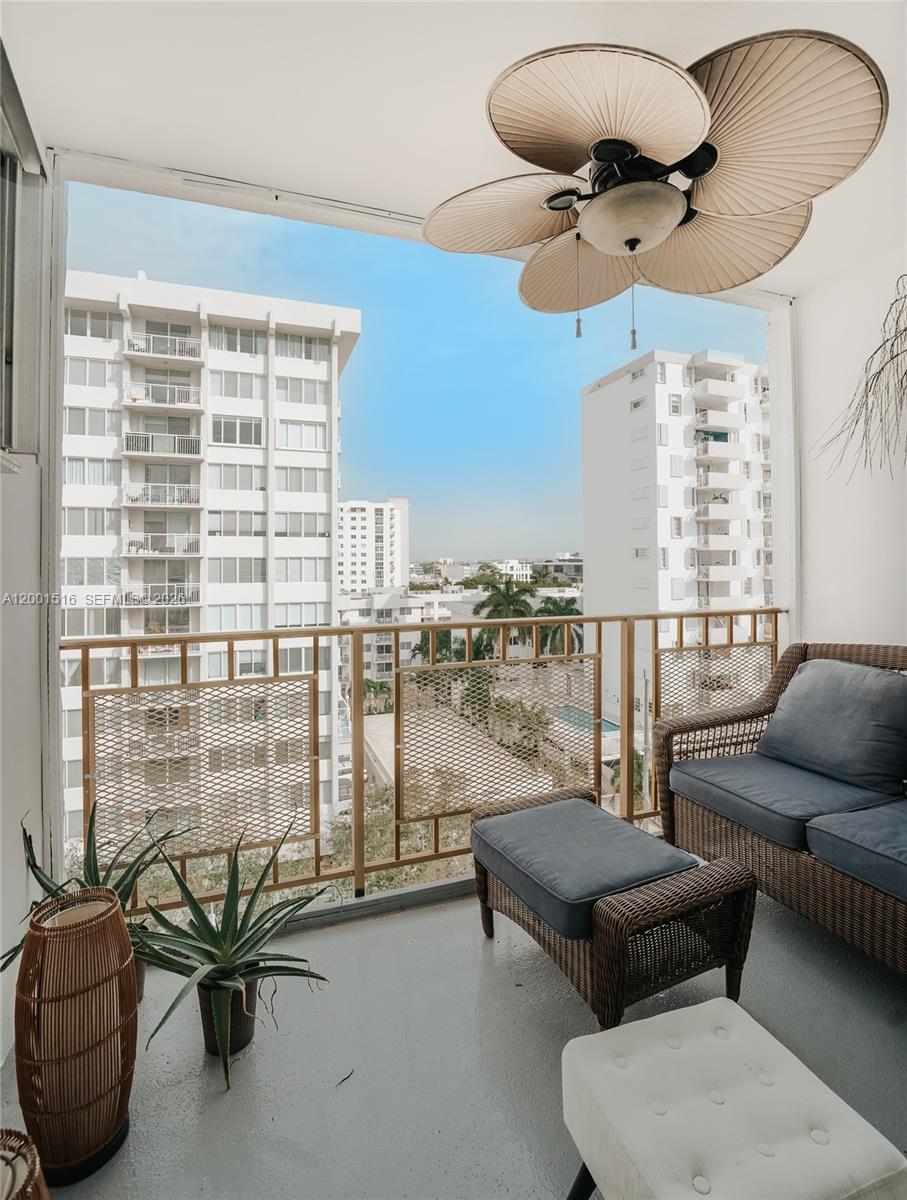 1340 Lincoln Road, Unit 805 Miami Beach, FL 33139 - Photo 3 of 30