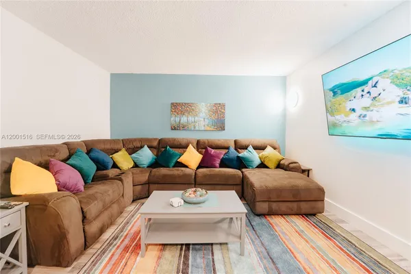 $2,550 | 1340 Lincoln Road, Unit 805, Miami Beach, FL 33139
