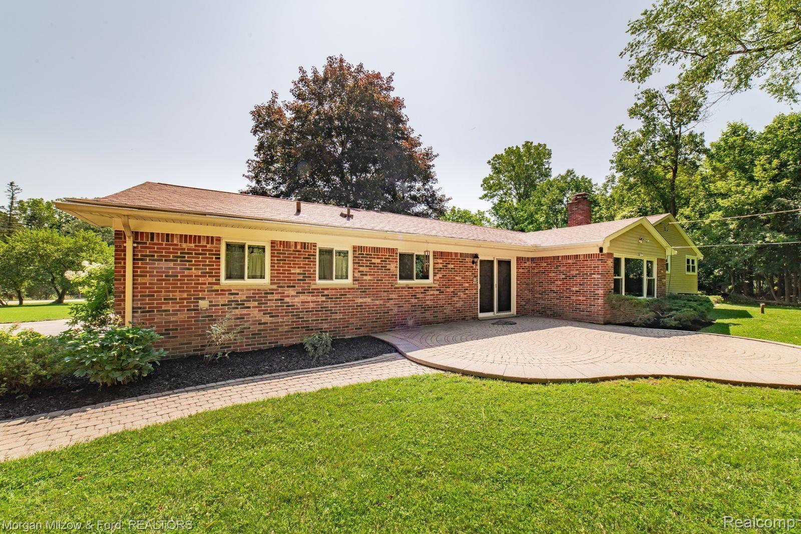 1845 North Livernois Road Rochester, MI 48306 - Photo 5 of 38 Gallery Image 5