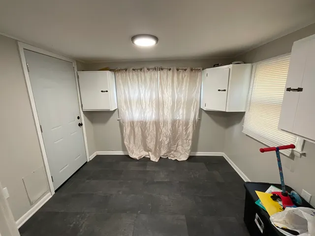 $2,000 | 21840 Olivia Avenue, Sauk Village, IL 60411