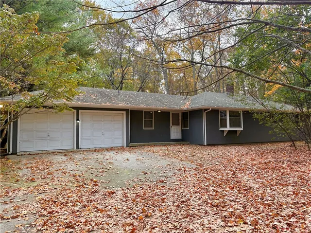 $480,000 | 86 Central Pike, Scituate, RI 02857