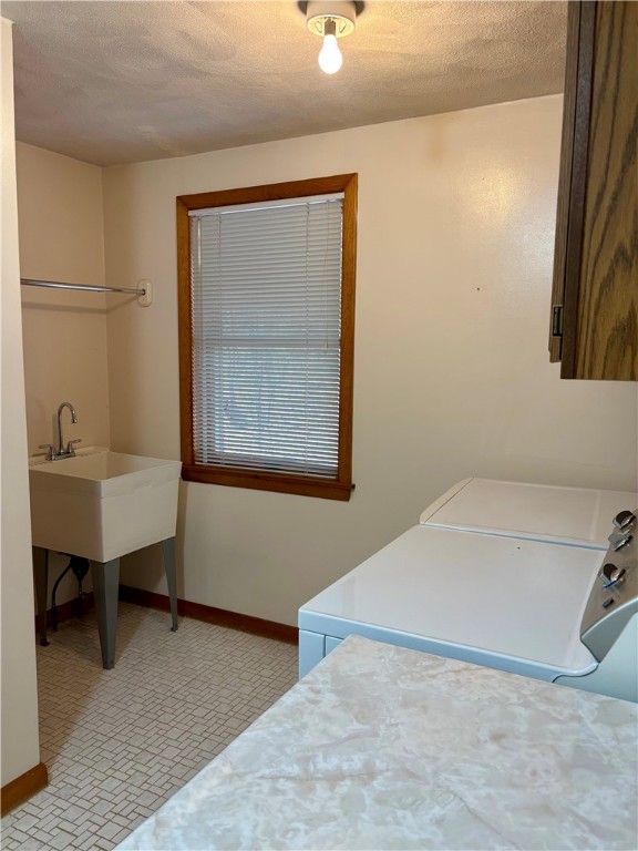 86 Central Pike Scituate, RI 02857 - Photo 18 of 26 Laundry Room