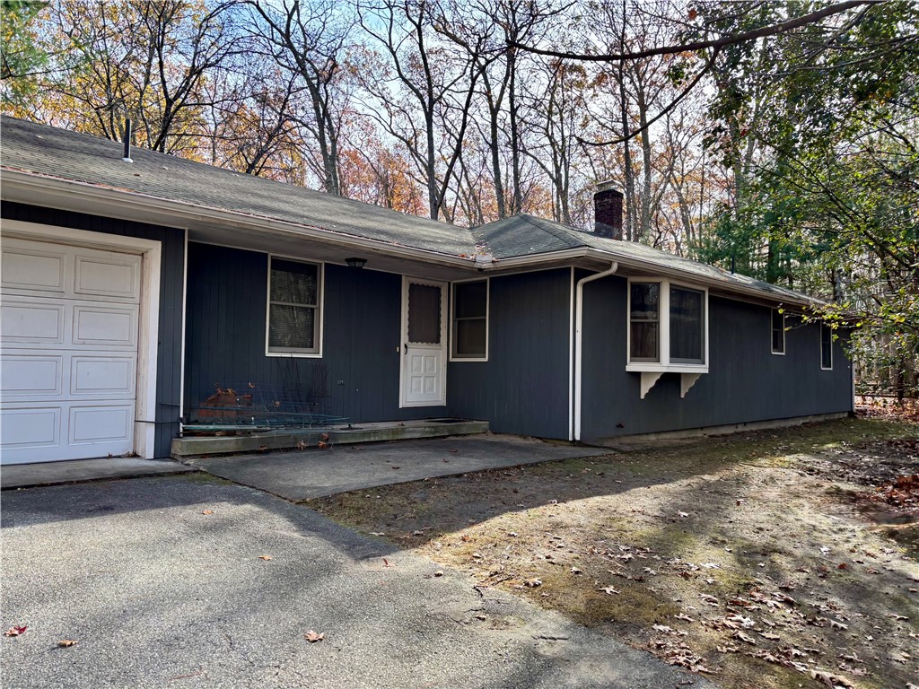 86 Central Pike Scituate, RI 02857 - Photo 3 of 26 Front Entry