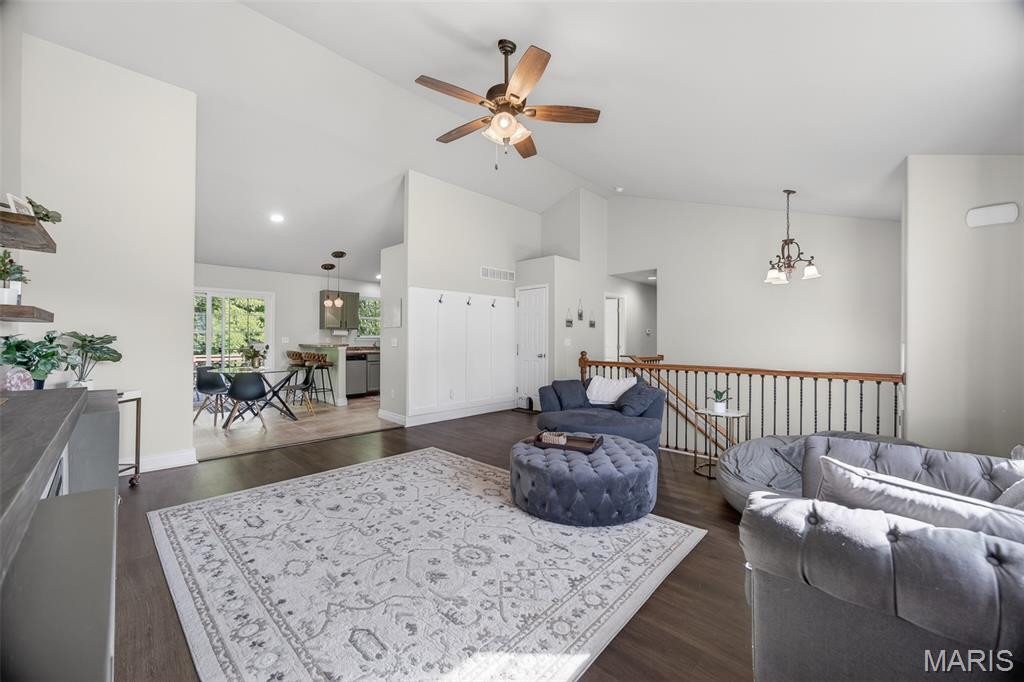 15859 Tundra Road St. Robert, MO 65584 - Photo 8 of 57
