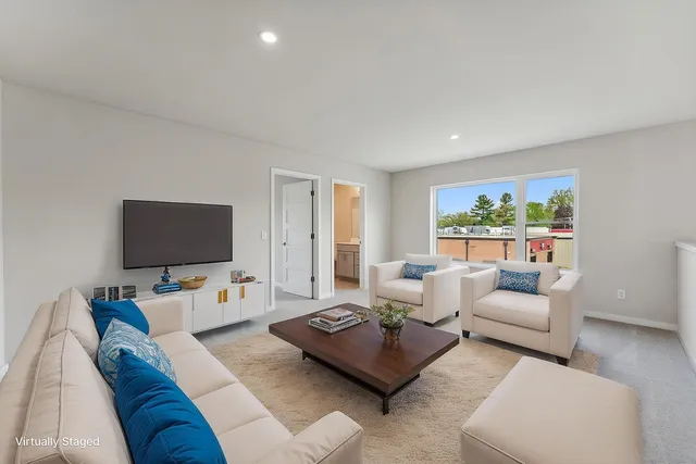 $319,900 | 202 South Dewey, Reedsburg, WI 53959