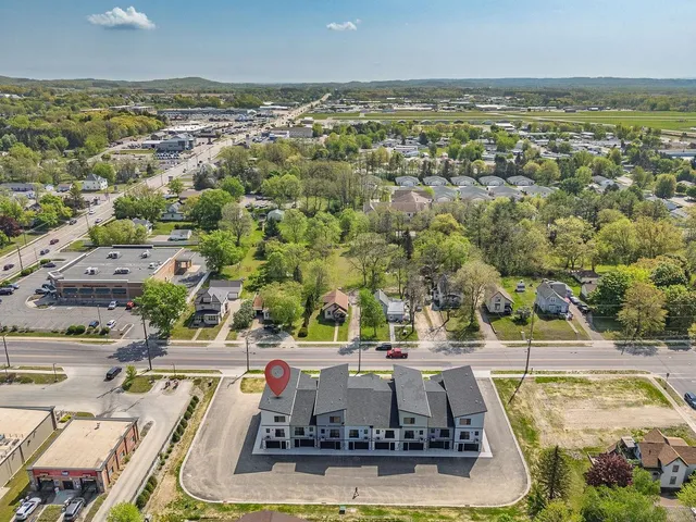 $319,900 | 202 South Dewey, Reedsburg, WI 53959