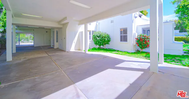 $17,998 | 525 North Rexford Drive, Beverly Hills, CA 90210