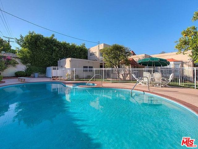 $17,998 | 525 North Rexford Drive, Beverly Hills, CA 90210