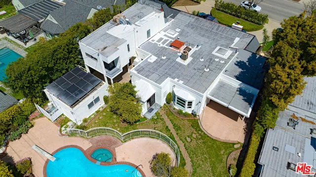 $17,998 | 525 North Rexford Drive, Beverly Hills, CA 90210