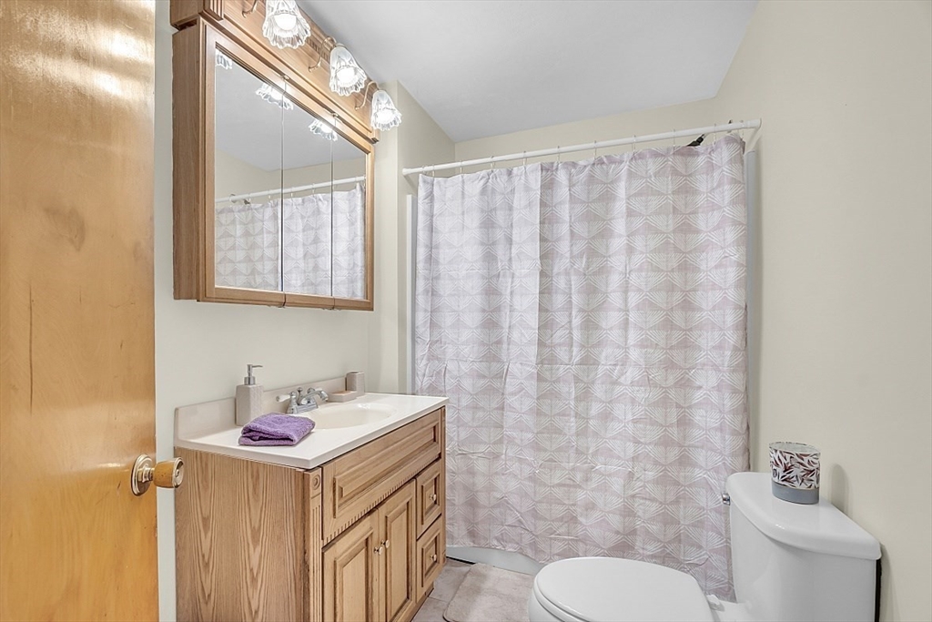 32 Ledge Avenue Spencer, MA 01562 - Photo 11 of 34