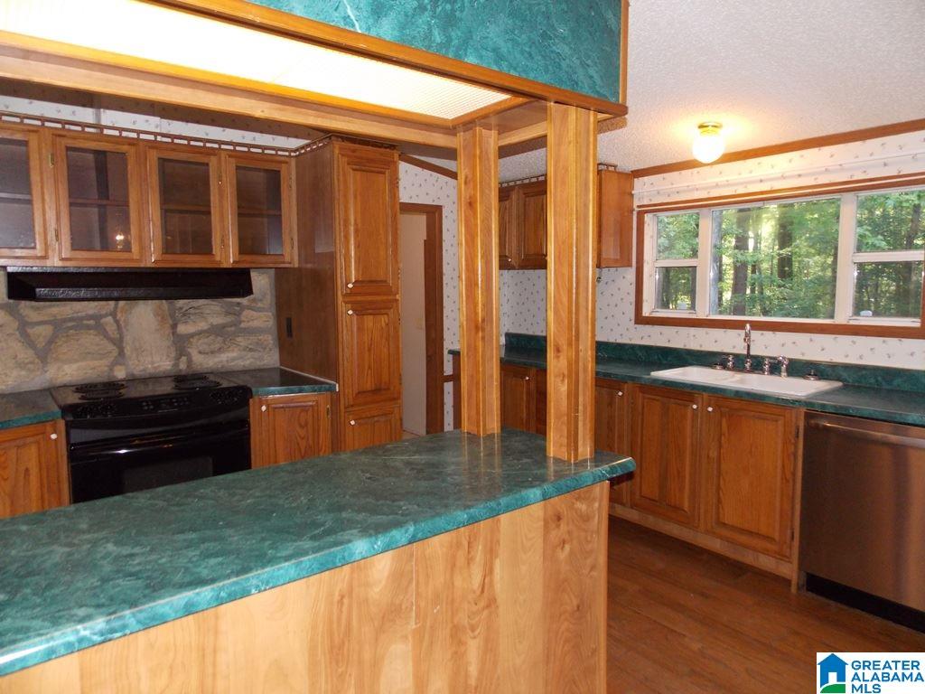 150 Alexis Lane Anniston, AL 36201 - Photo 2 of 41