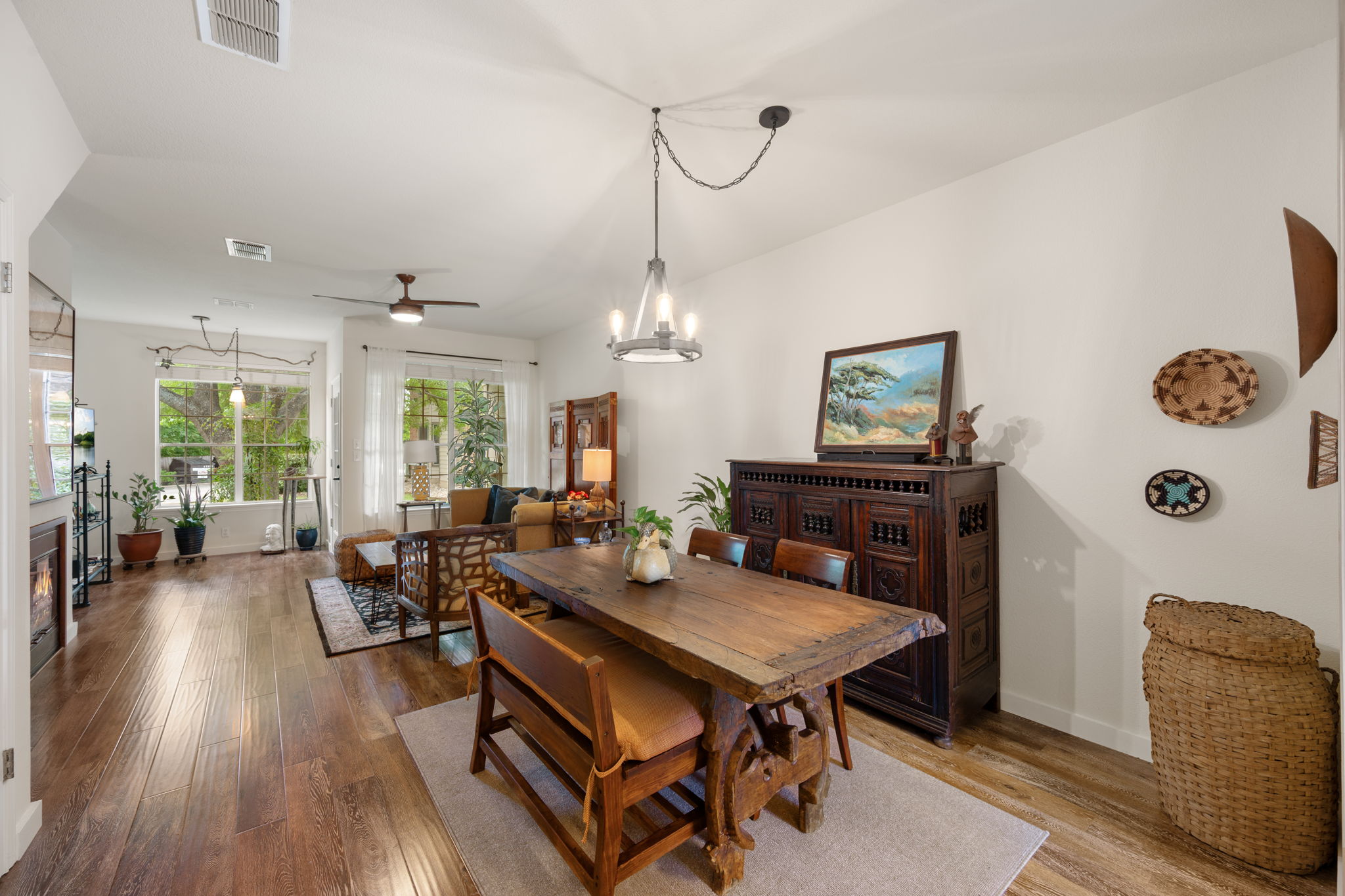 12401 Los Indios Trail, Unit 32 Austin, TX 78729 - Photo 7 of 39 Natural light floods the space!