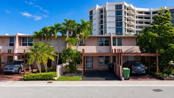 $3,000 | 6326 Southwest 139th Court, Unit 6326, Miami, FL 33183
