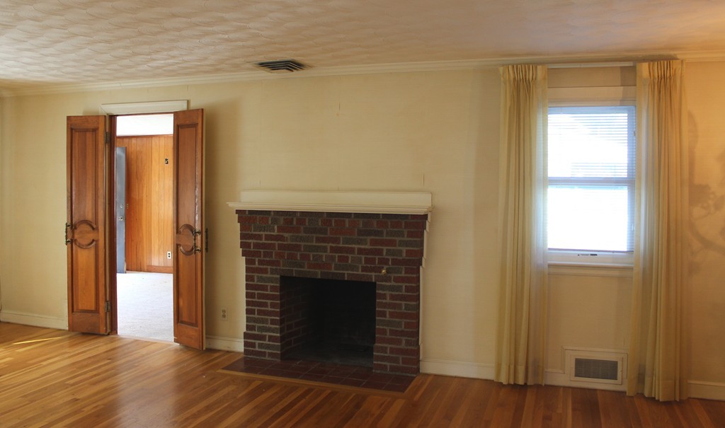255 Woodcliff Road Newton, MA 02461 - Photo 5 of 12
