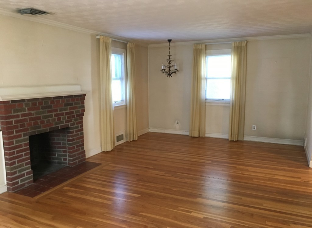 255 Woodcliff Road Newton, MA 02461 - Photo 6 of 12