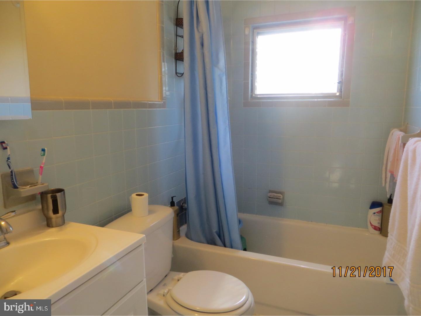 24 Ridge Road Aston, PA 19014 - Photo 14 of 25 Bathroom