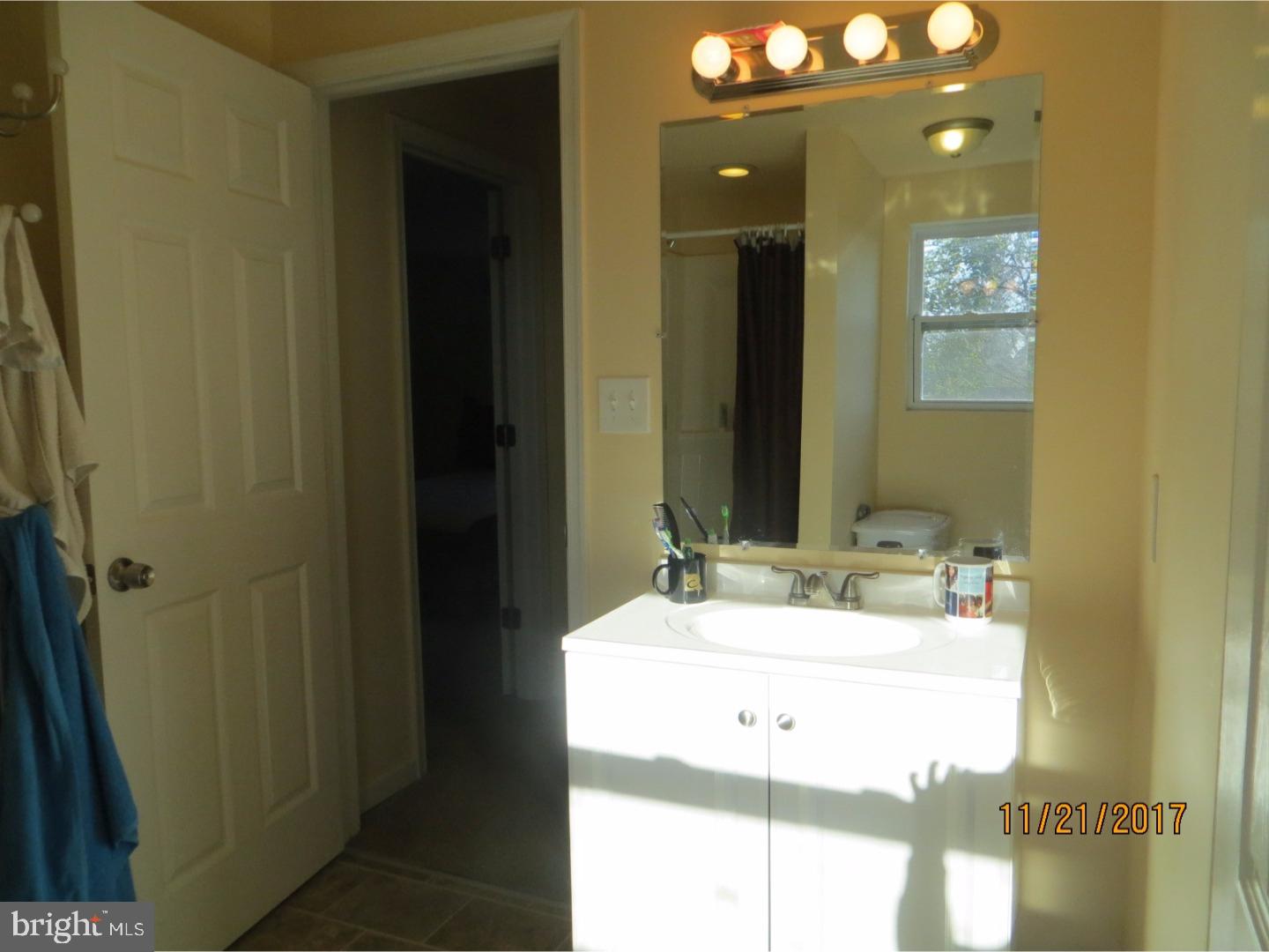24 Ridge Road Aston, PA 19014 - Photo 23 of 25 Bathroom