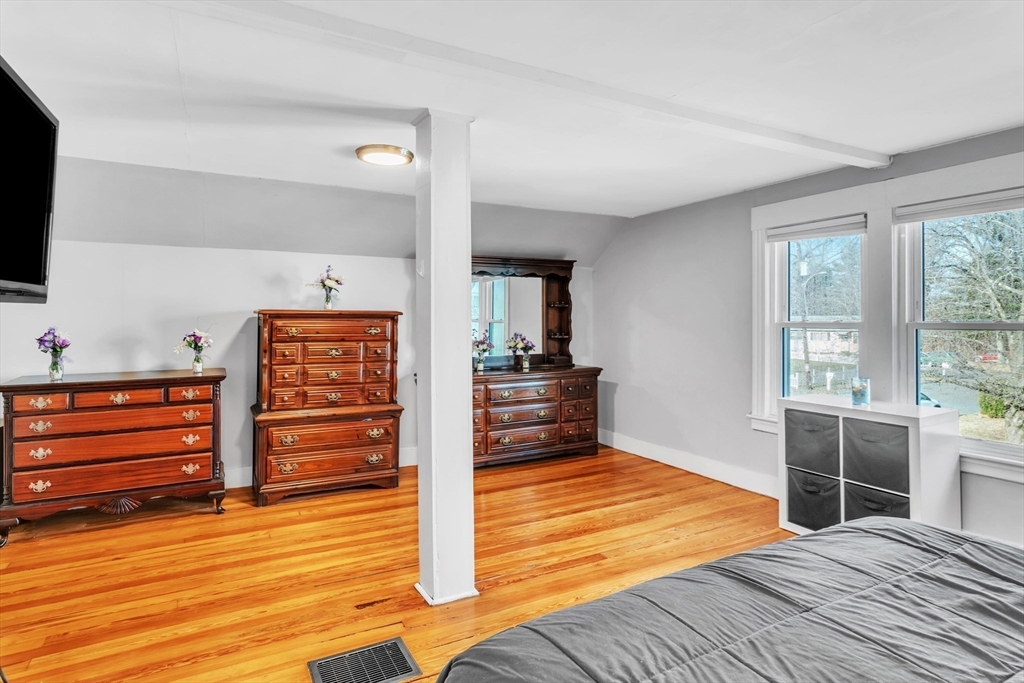 71 Gilbert Avenue Springfield, MA 01119 - Photo 23 of 30