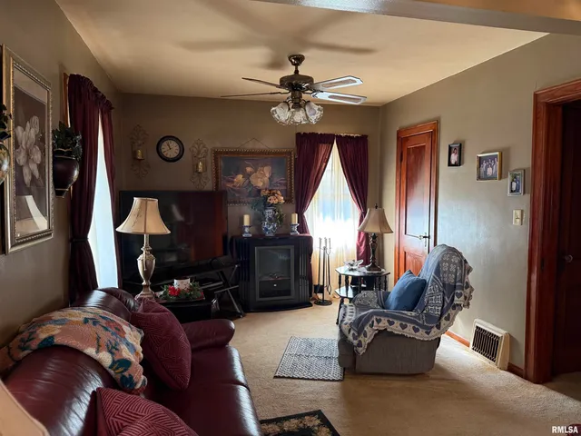 $112,500 | 841 Gratton Street, Unit GRATTON, Burlington, IA 52601