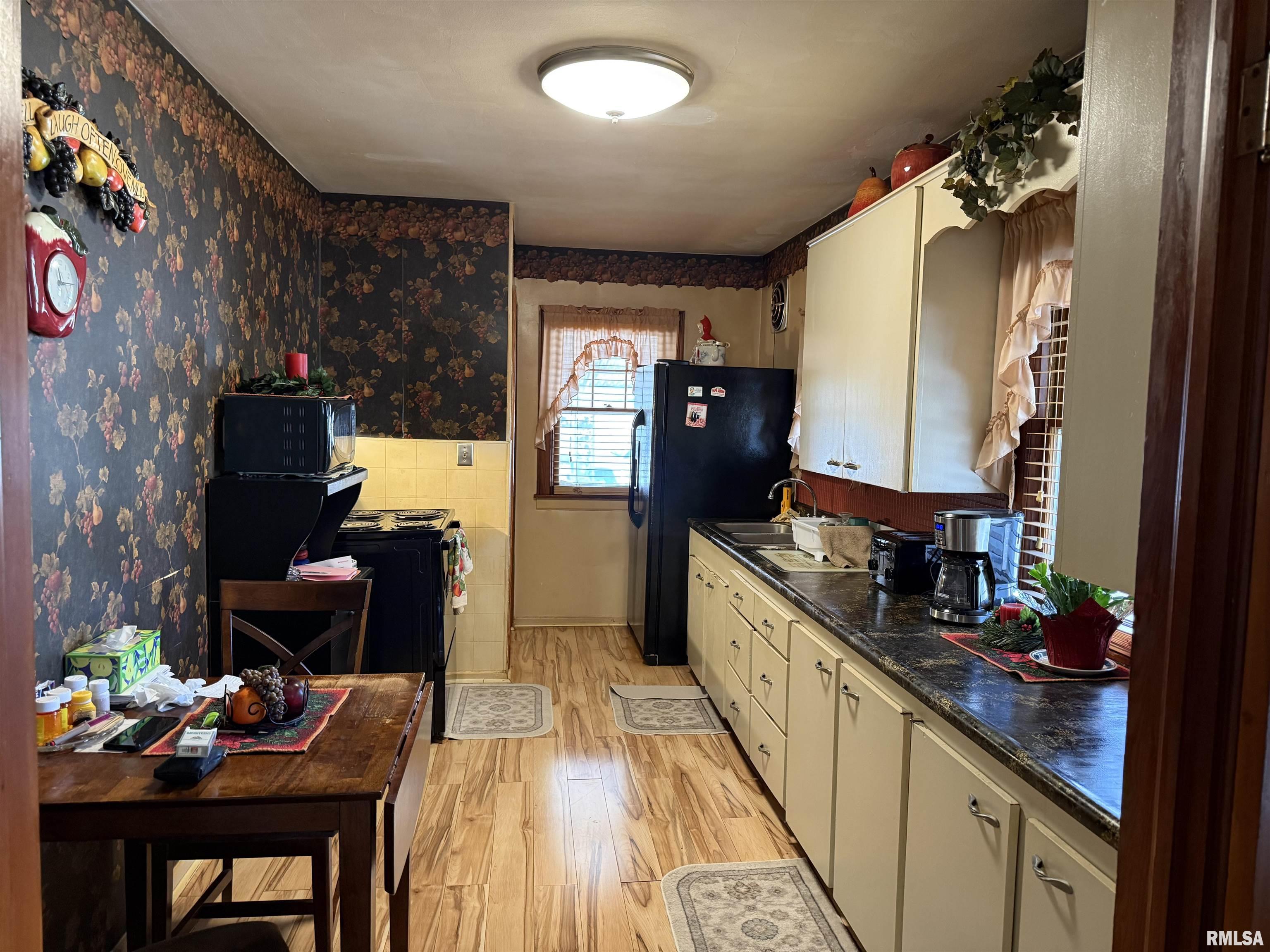 841 Gratton Street, Unit GRATTON Burlington, IA 52601 - Photo 5 of 12