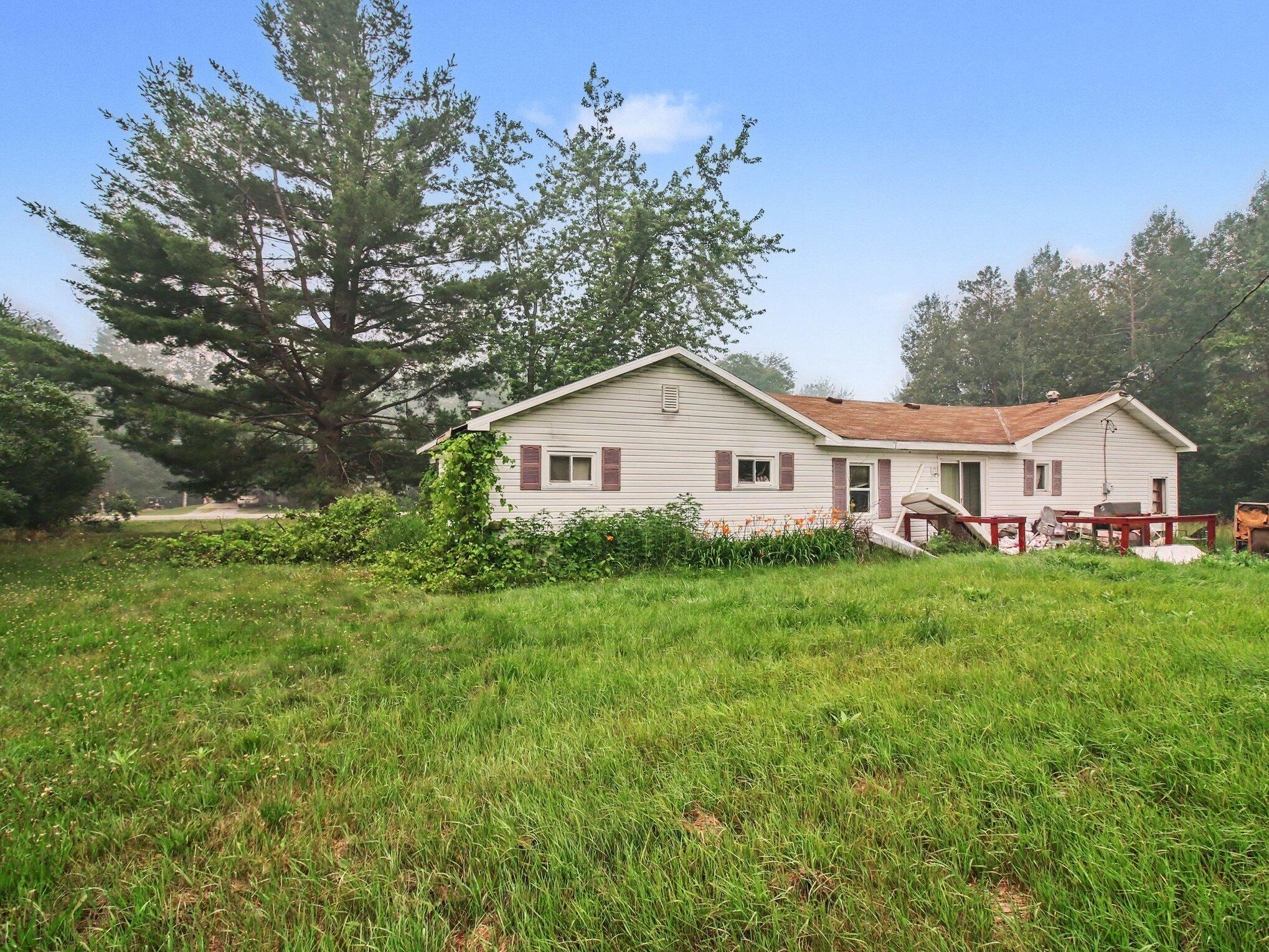 1491 Lake Winyah Road Alpena, MI 49707 - Photo 16 of 20 015_file_3182