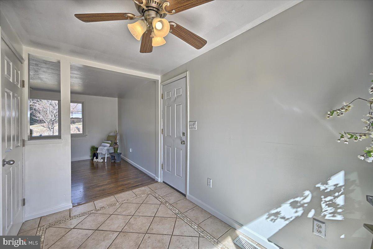 880 Cedars Road Lewisberry, PA 17339 - Photo 7 of 25