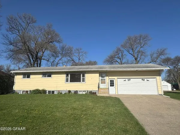 $129,900 | 203 Park Avenue, Finley, ND 58230
