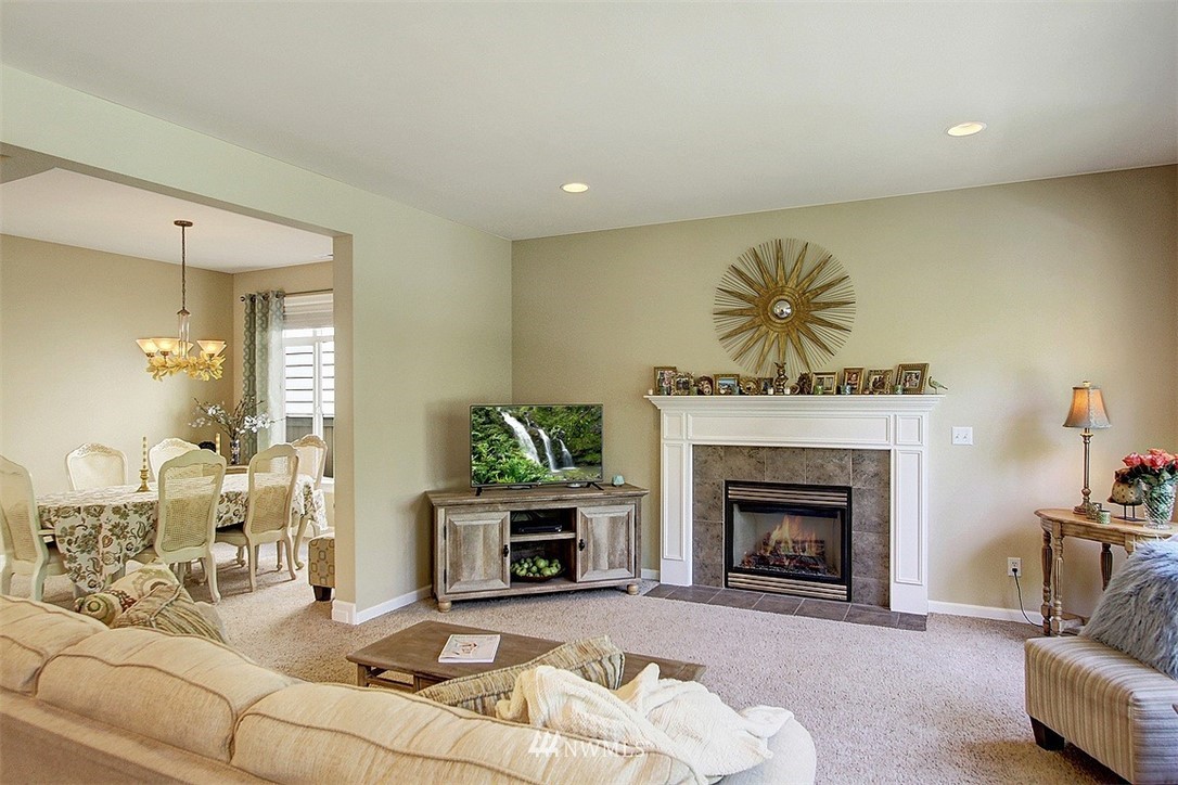 16009 35th Drive Southeast Bothell, WA 98012 - Photo 11 of 29 Gallery Image 11