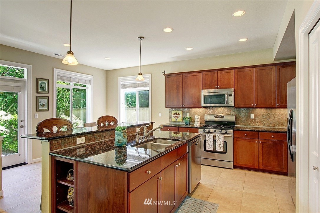 16009 35th Drive Southeast Bothell, WA 98012 - Photo 12 of 29 Gallery Image 12