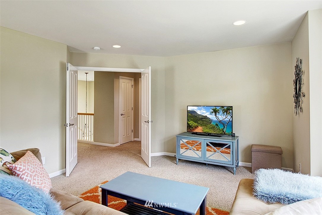 16009 35th Drive Southeast Bothell, WA 98012 - Photo 22 of 29 Gallery Image 22