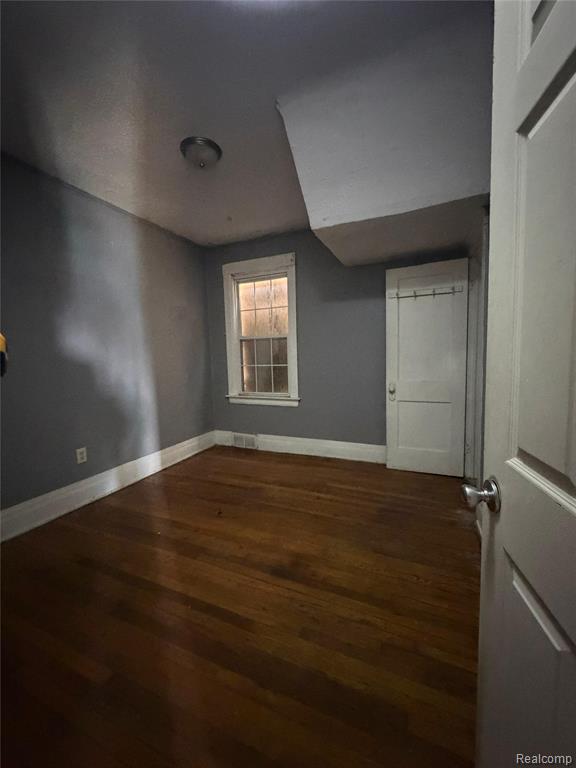2927 Canton Street Detroit, MI 48207 - Photo 5 of 19
