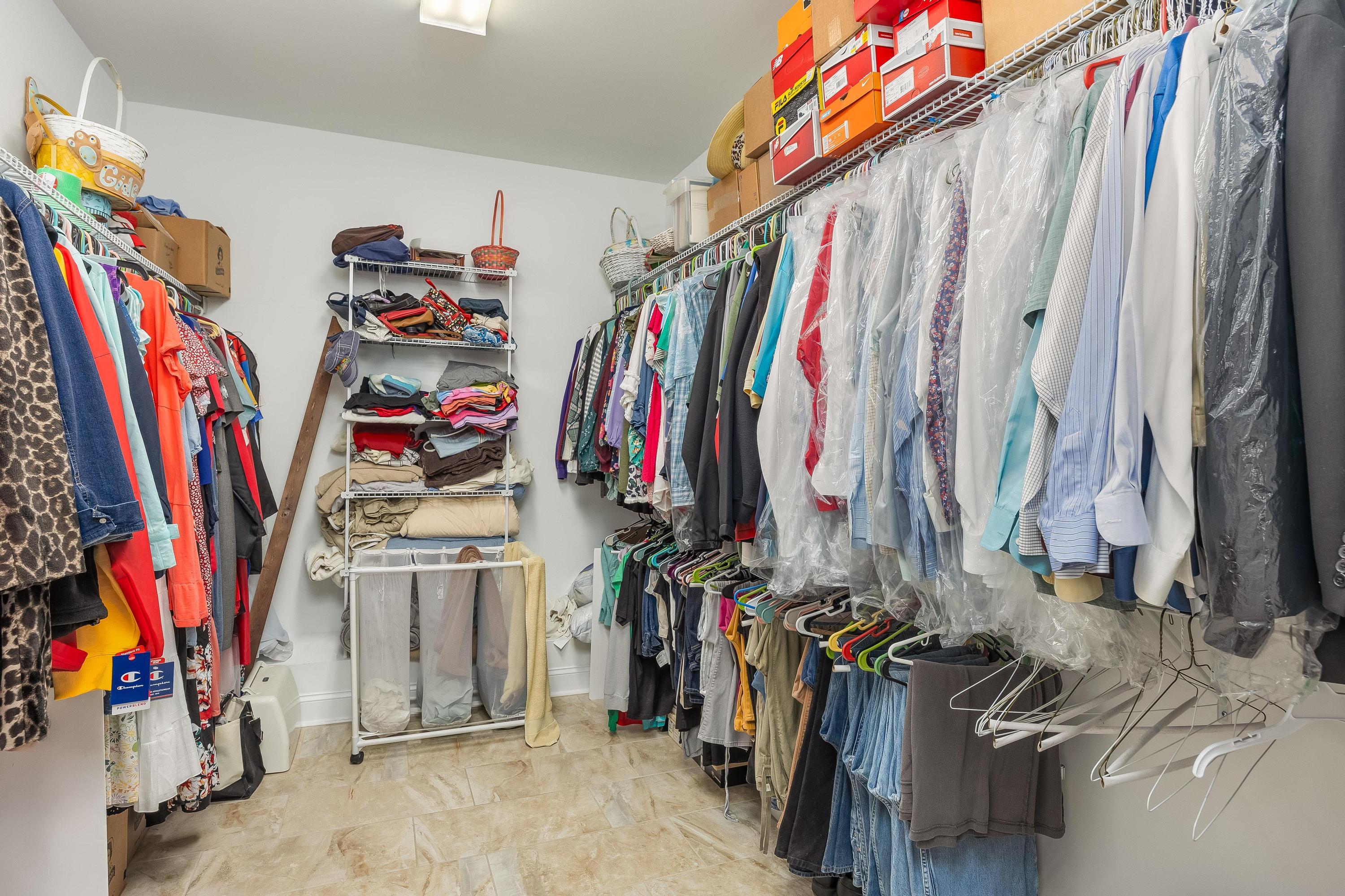 588 Live Oak Road Ringgold, GA 30736 - Photo 16 of 38 Master Closet