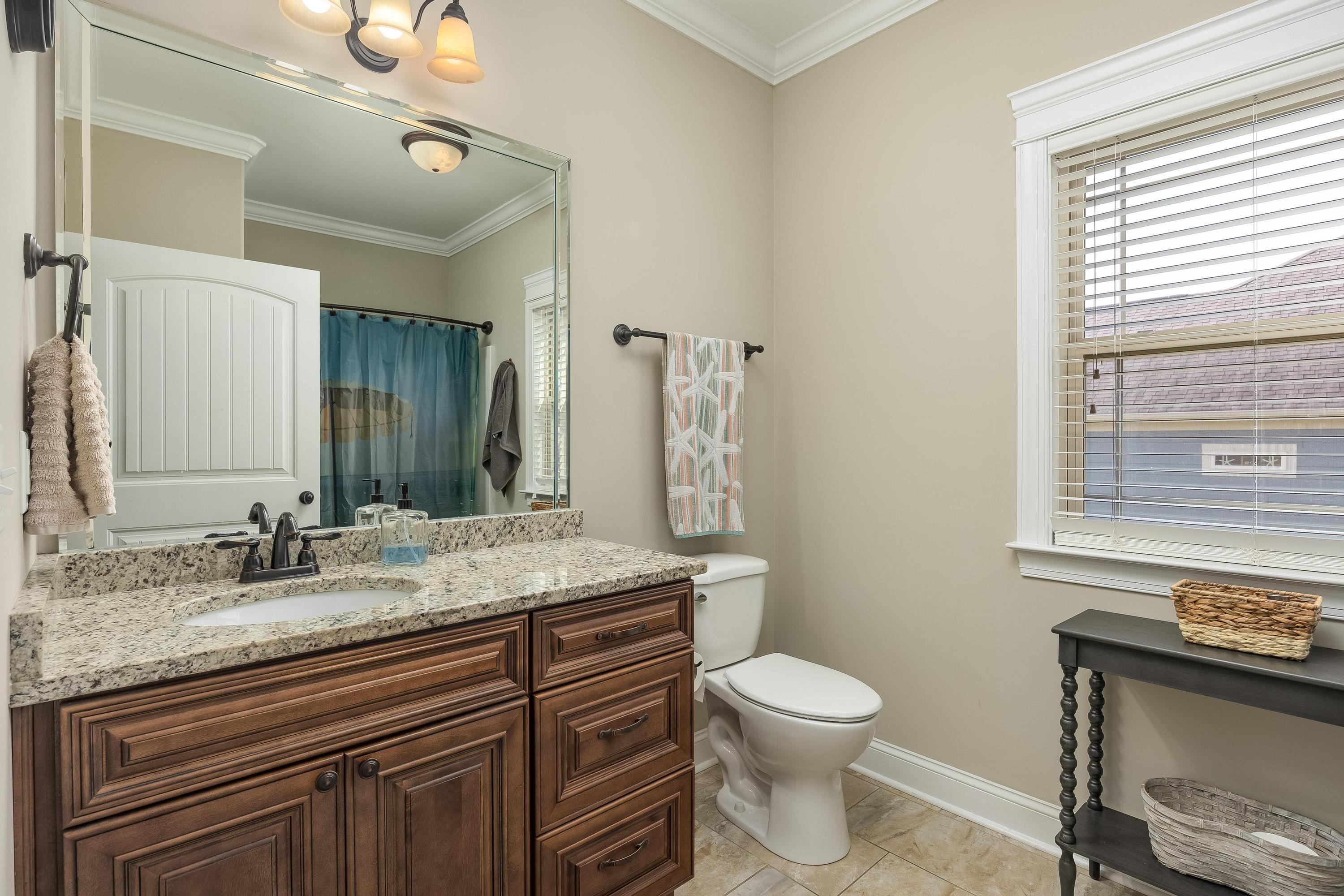 588 Live Oak Road Ringgold, GA 30736 - Photo 23 of 38 Hall Bath