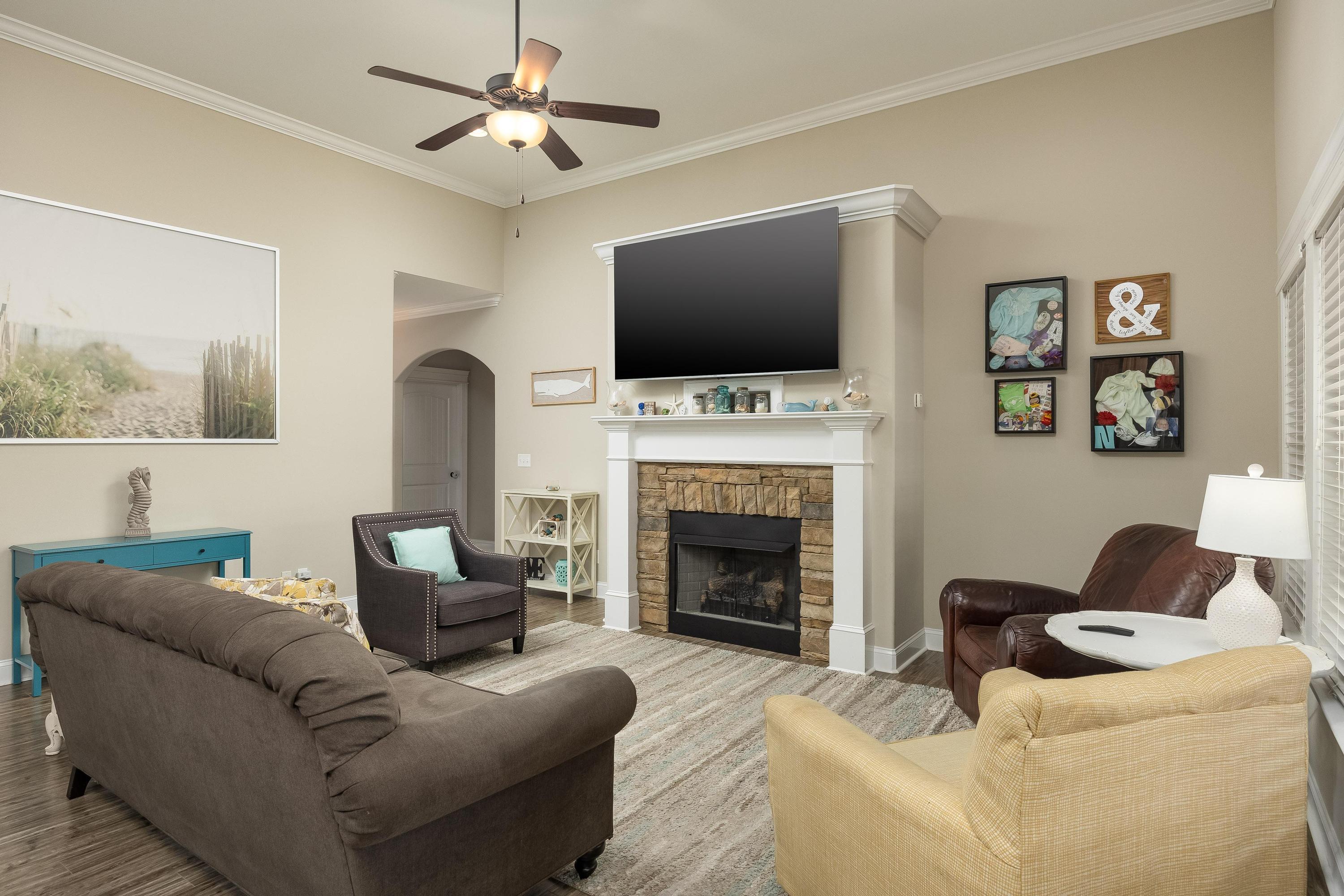 588 Live Oak Road Ringgold, GA 30736 - Photo 7 of 38 Living Room - View 2