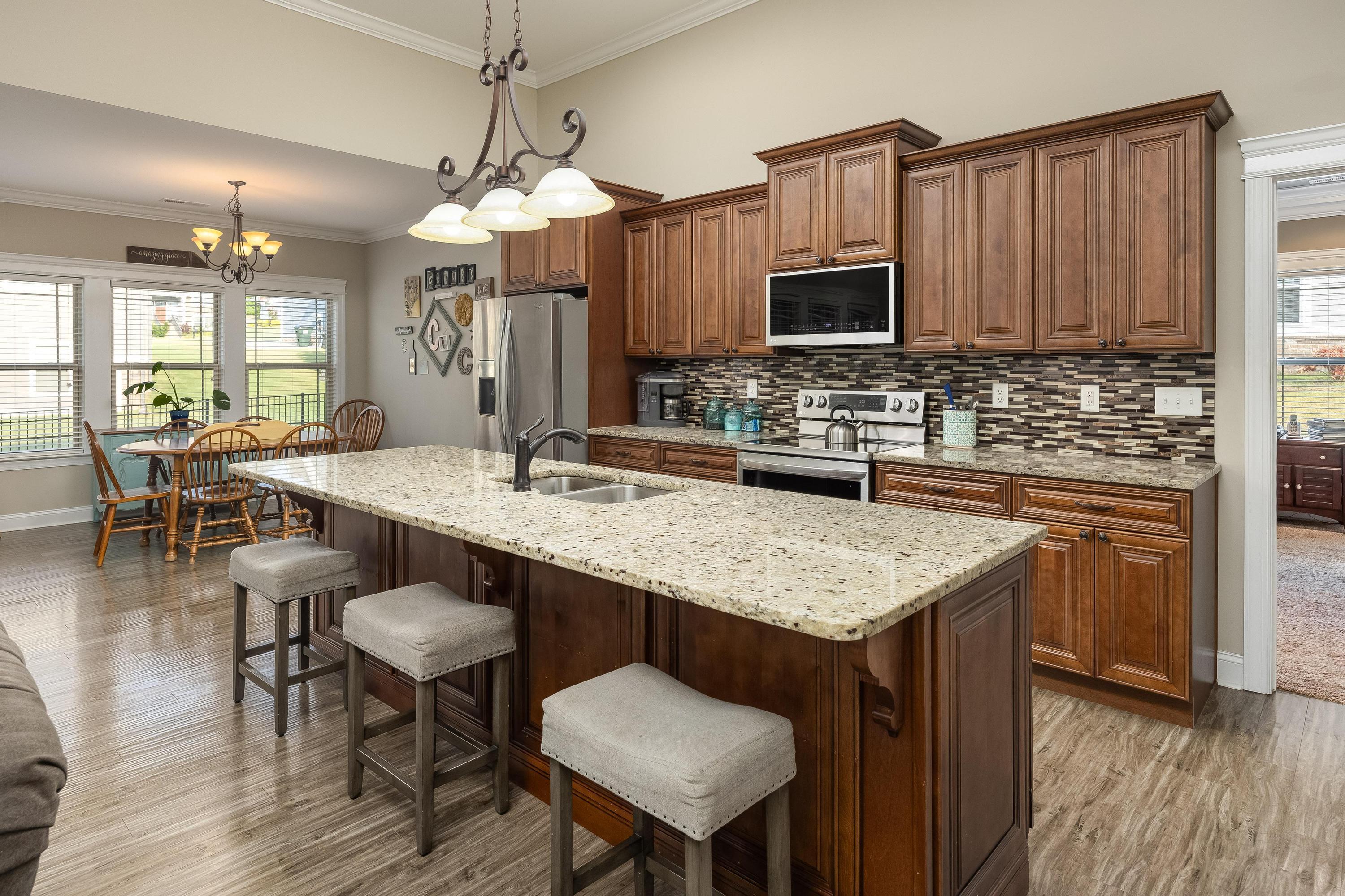 588 Live Oak Road Ringgold, GA 30736 - Photo 9 of 38 Kitchen