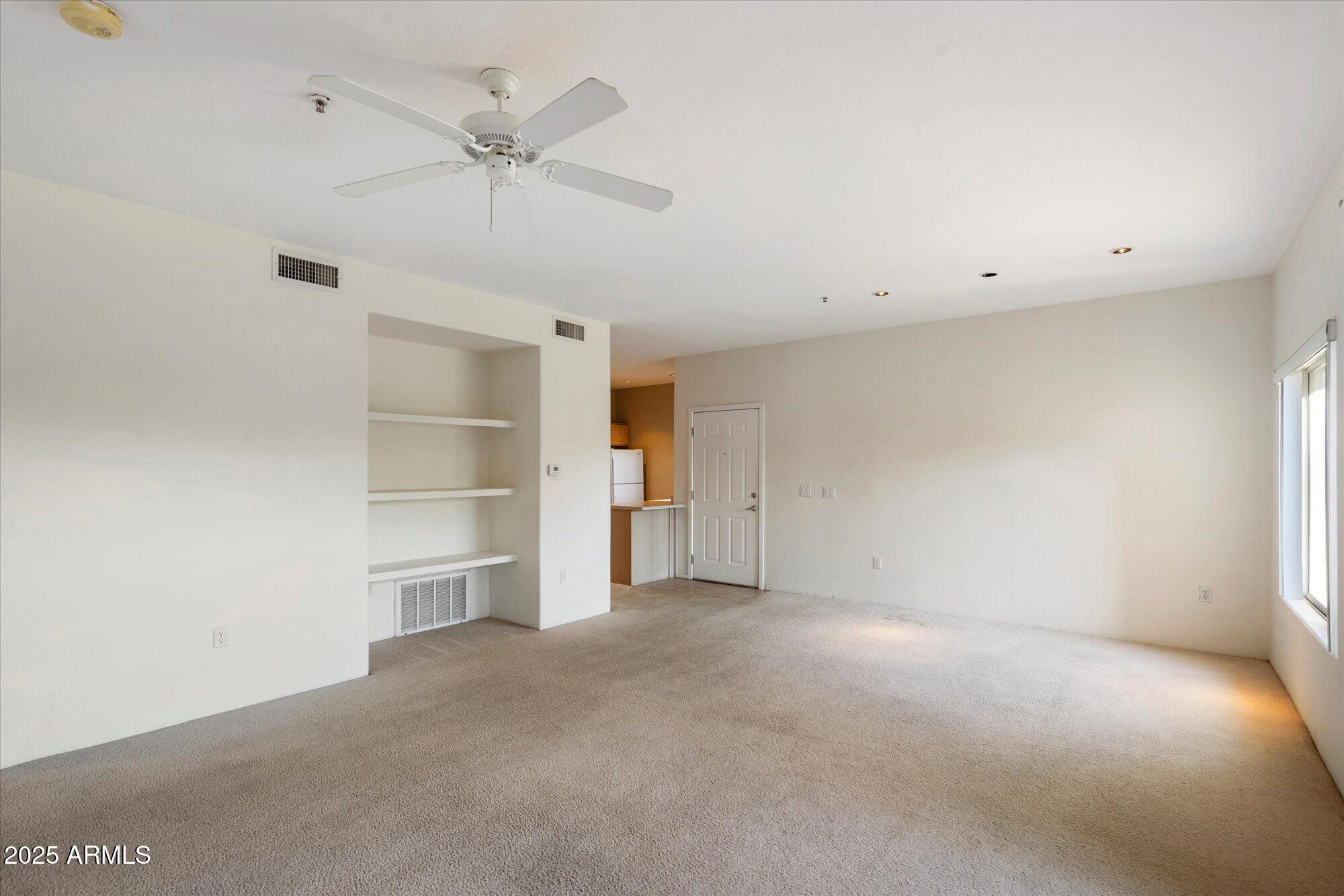 11260 North 92nd Street, Unit 1007 Scottsdale, AZ 85260 - Photo 2 of 20 02-109431928