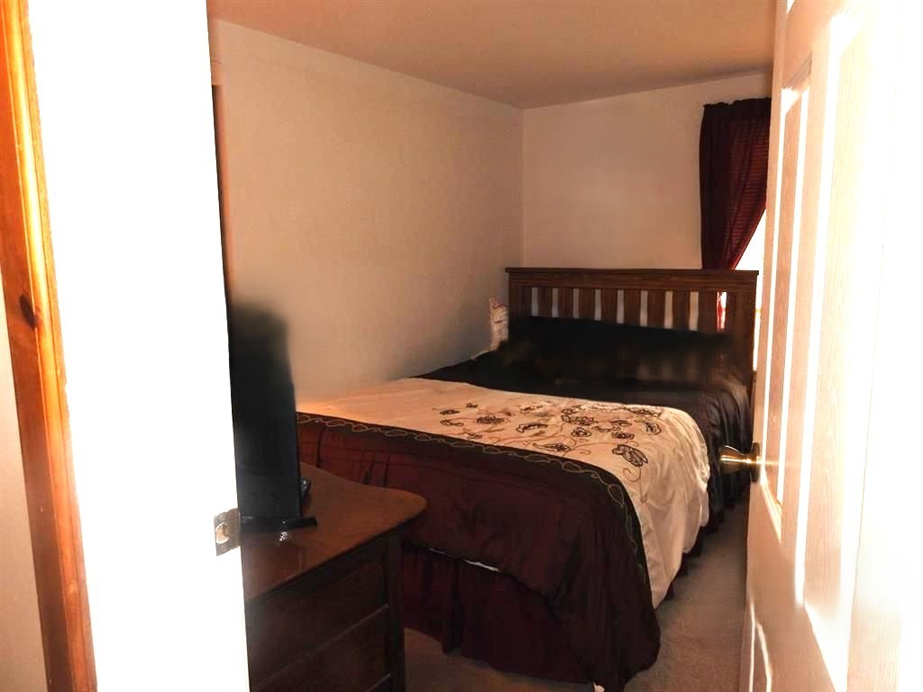 725 State Street Oneonta, NY 13820 - Photo 18 of 25 2nd bedroom